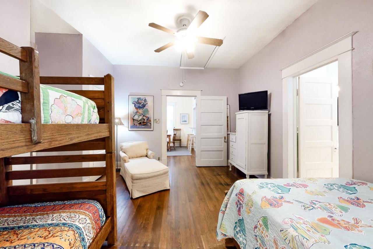 Castaway Cottage Galveston Eksteriør billede